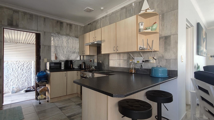 2 Bedroom Property for Sale in Hartenbos Central Western Cape